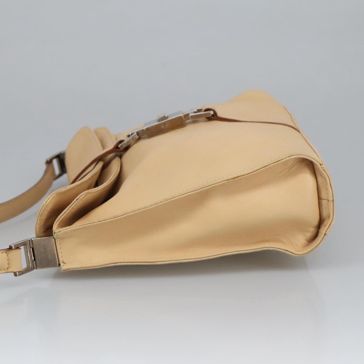 GUCCI Jackie Shoulder Bag Leather Beige 001 3734 Auth 101139