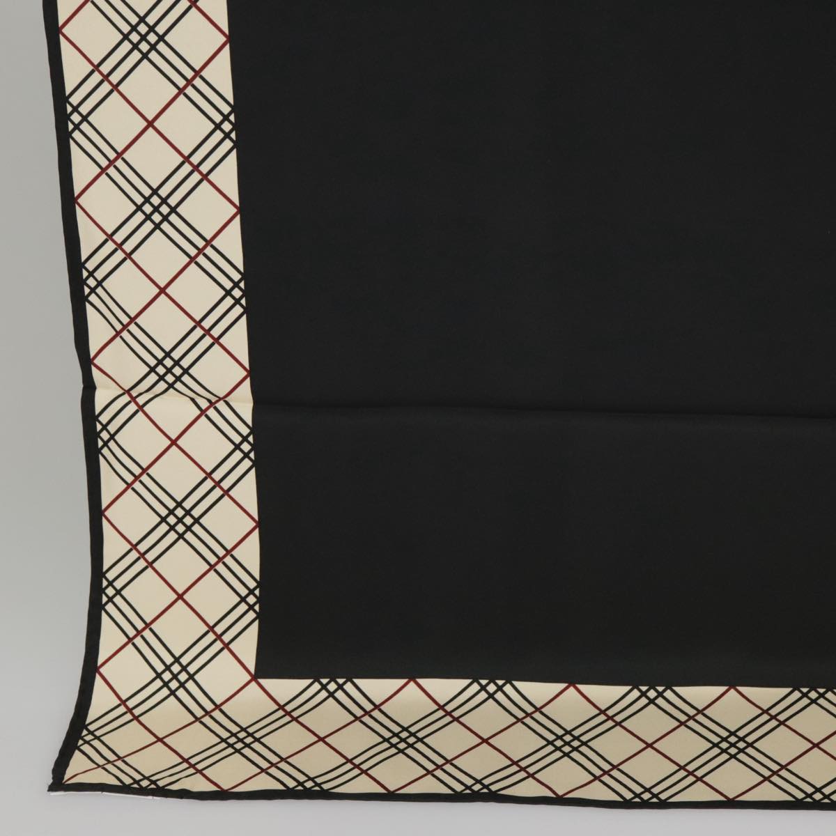 BURBERRY Scarf Silk Black Beige Auth 101199