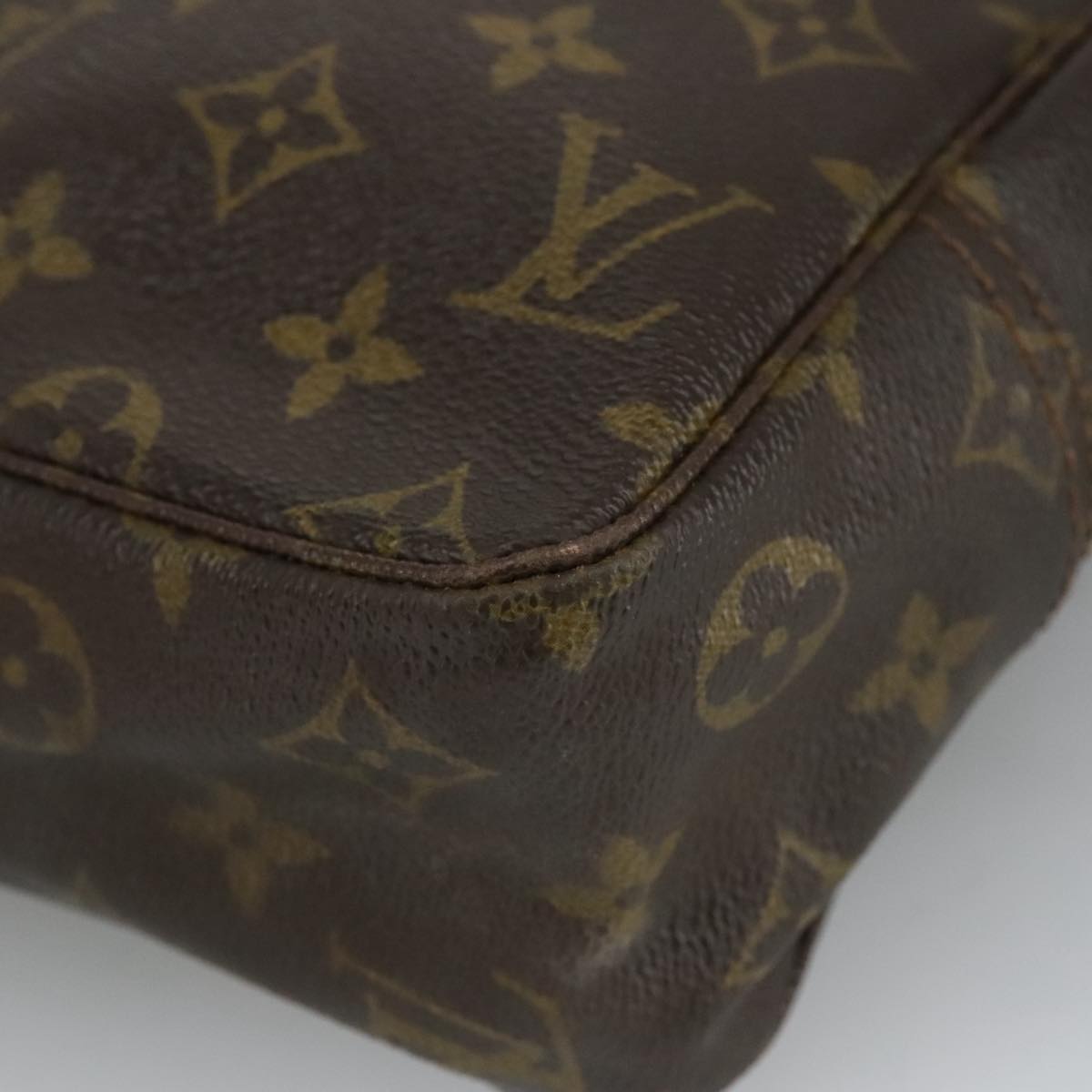 LOUIS VUITTON Monogram Trousse Toilette 23 Clutch Bag M47524 LV Auth 101209