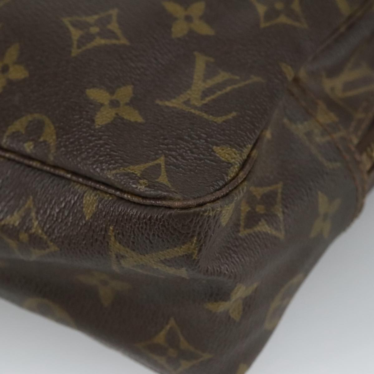 LOUIS VUITTON Monogram Trousse Toilette 23 Clutch Bag M47524 LV Auth 101209