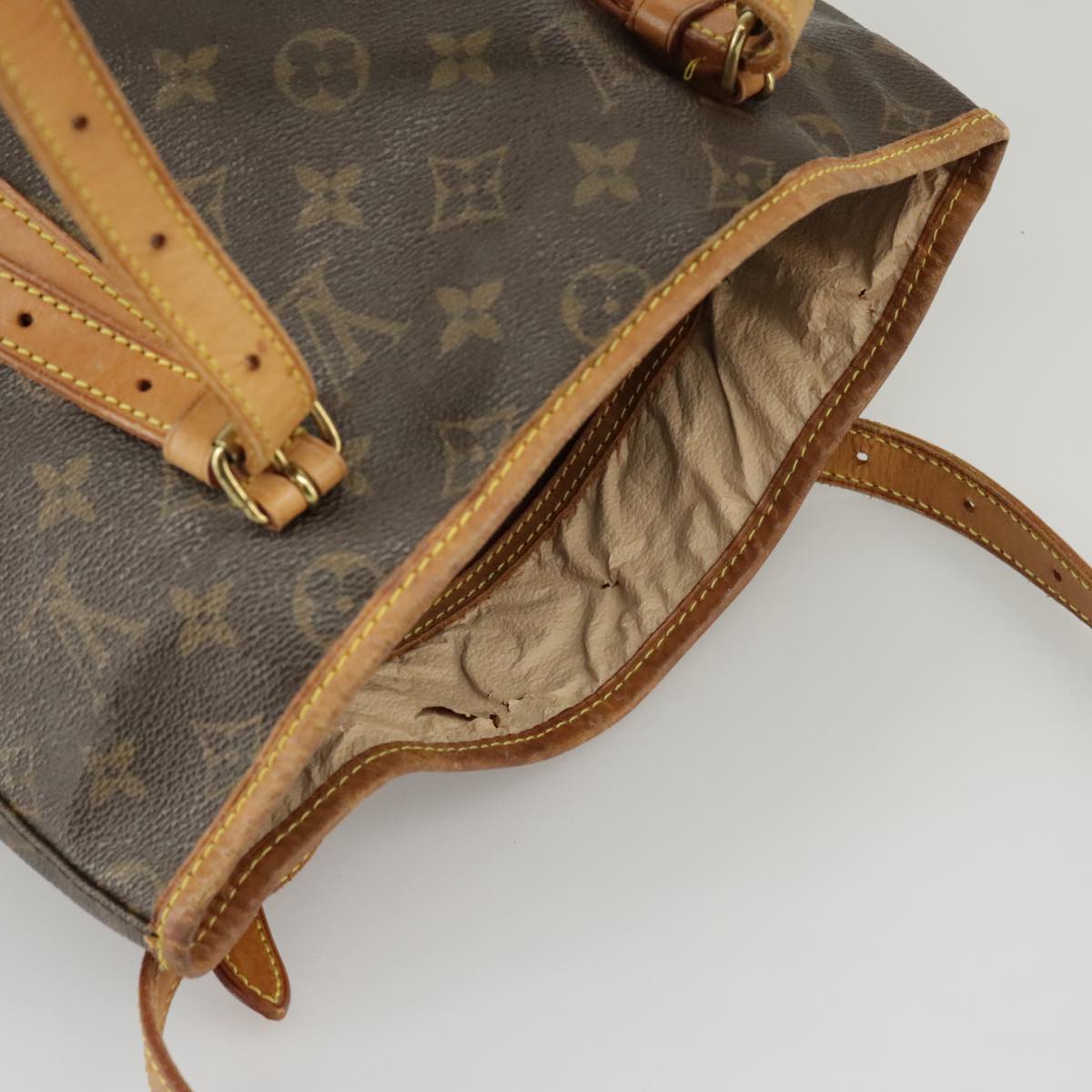 LOUIS VUITTON Monogram Bucket GM Shoulder Bag M42236 LV Auth 101212