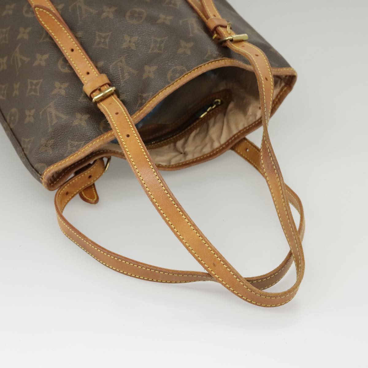 LOUIS VUITTON Monogram Bucket GM Shoulder Bag M42236 LV Auth 101212