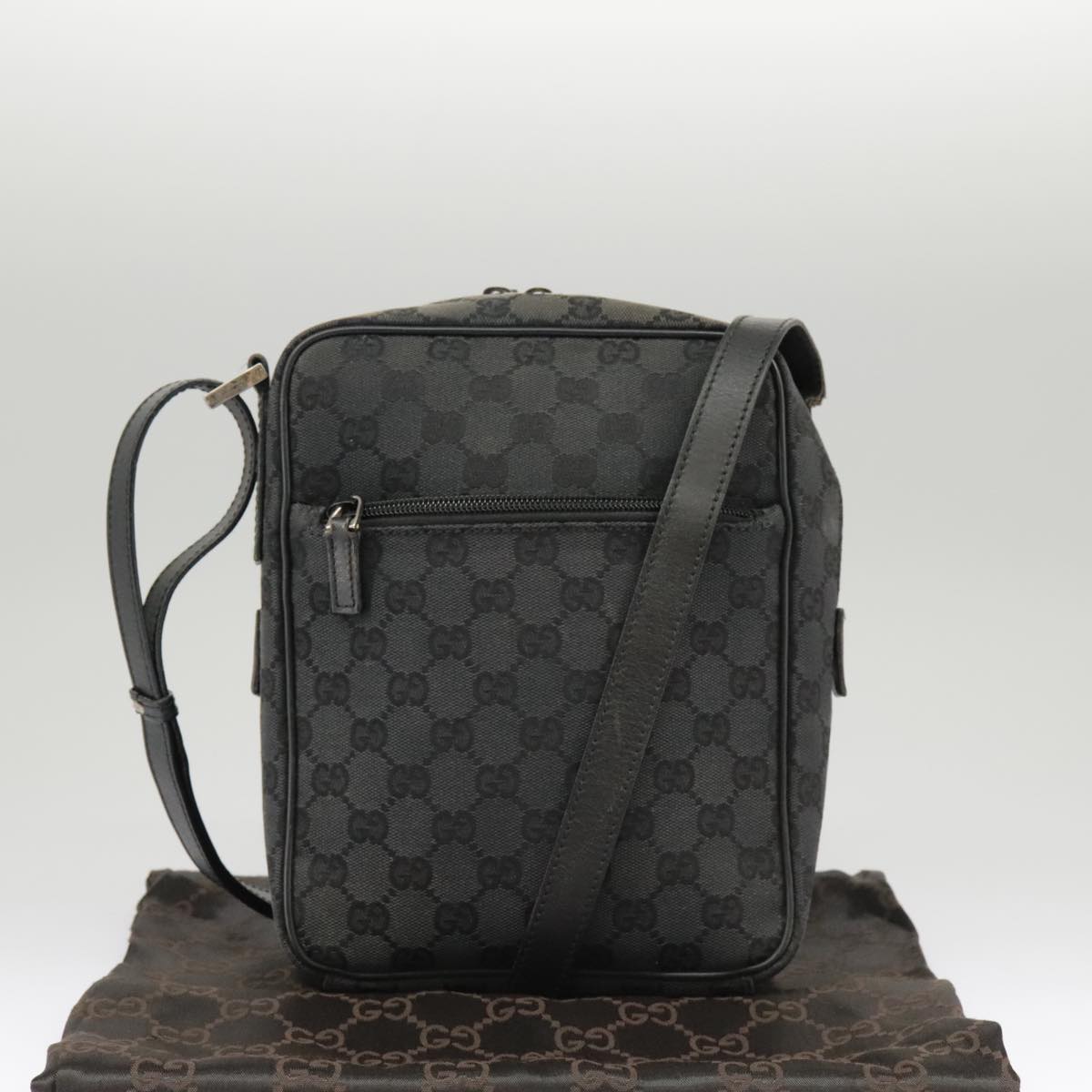 GUCCI GG Canvas Shoulder Bag Black 018 1612 Auth 101223