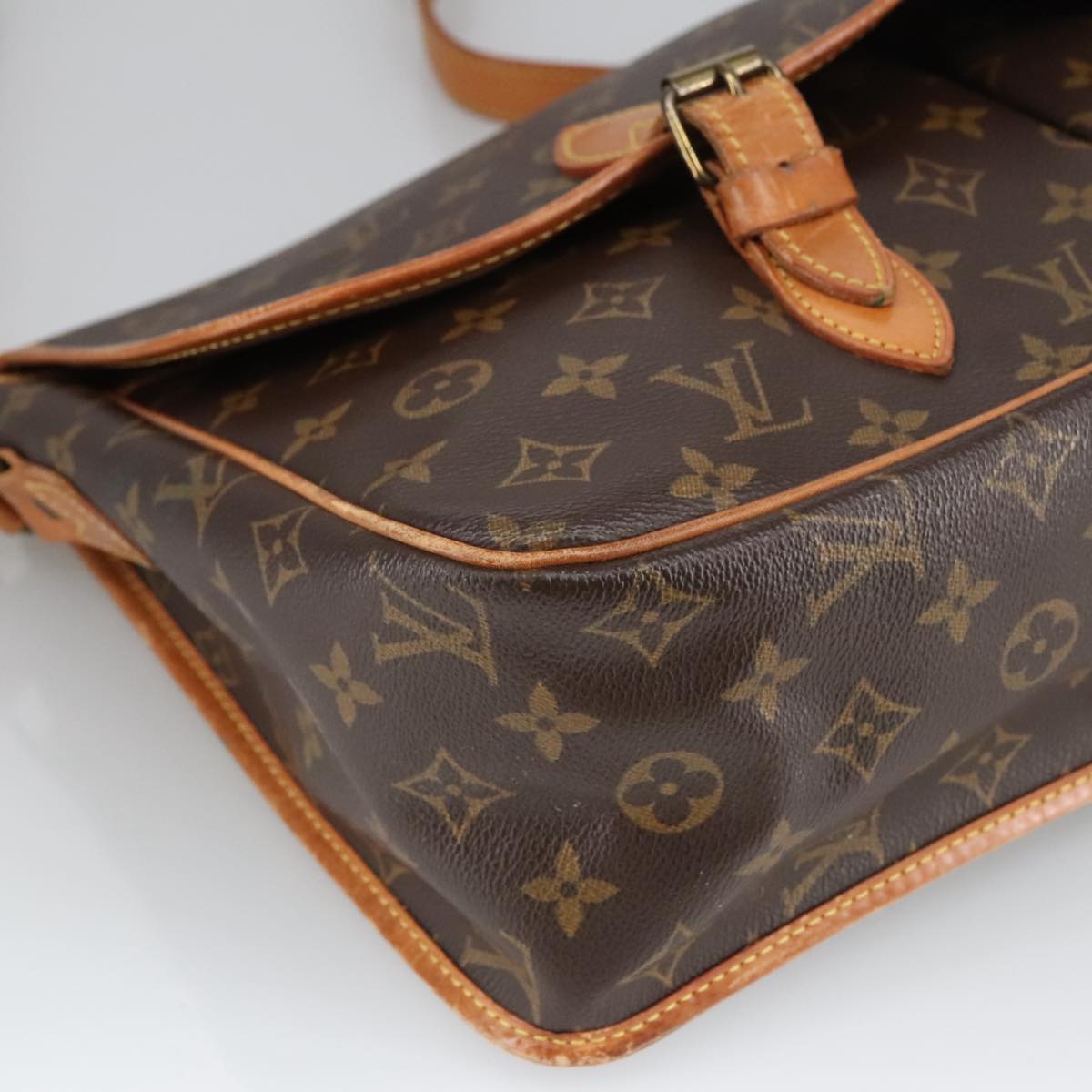 LOUIS VUITTON Monogram Gibeciere GM Shoulder Bag M42246 LV Auth 101251