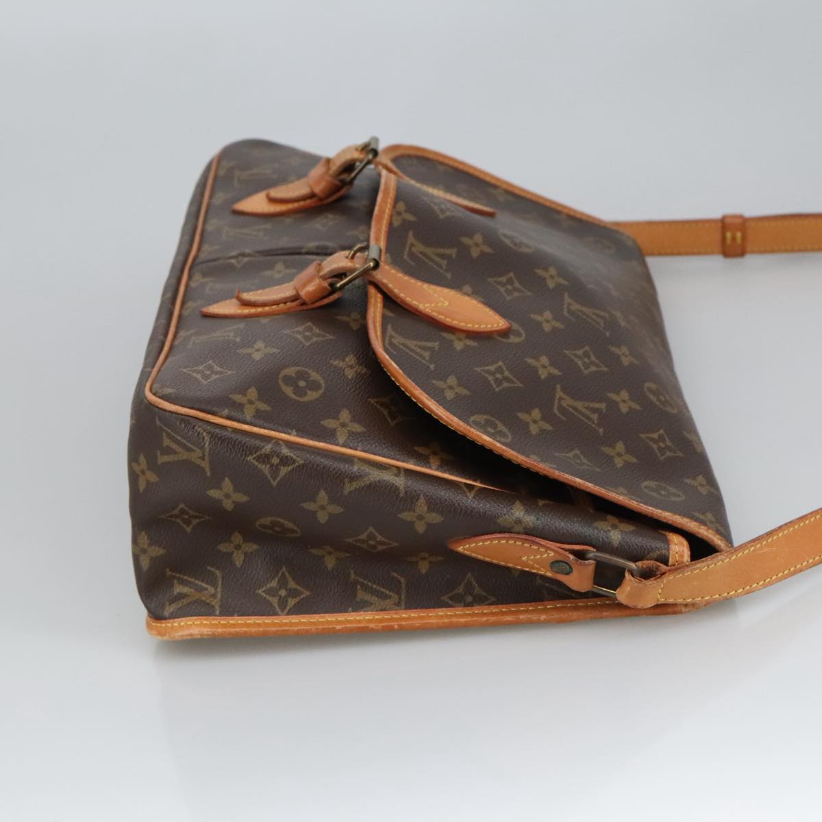 LOUIS VUITTON Monogram Gibeciere GM Shoulder Bag M42246 LV Auth 101251