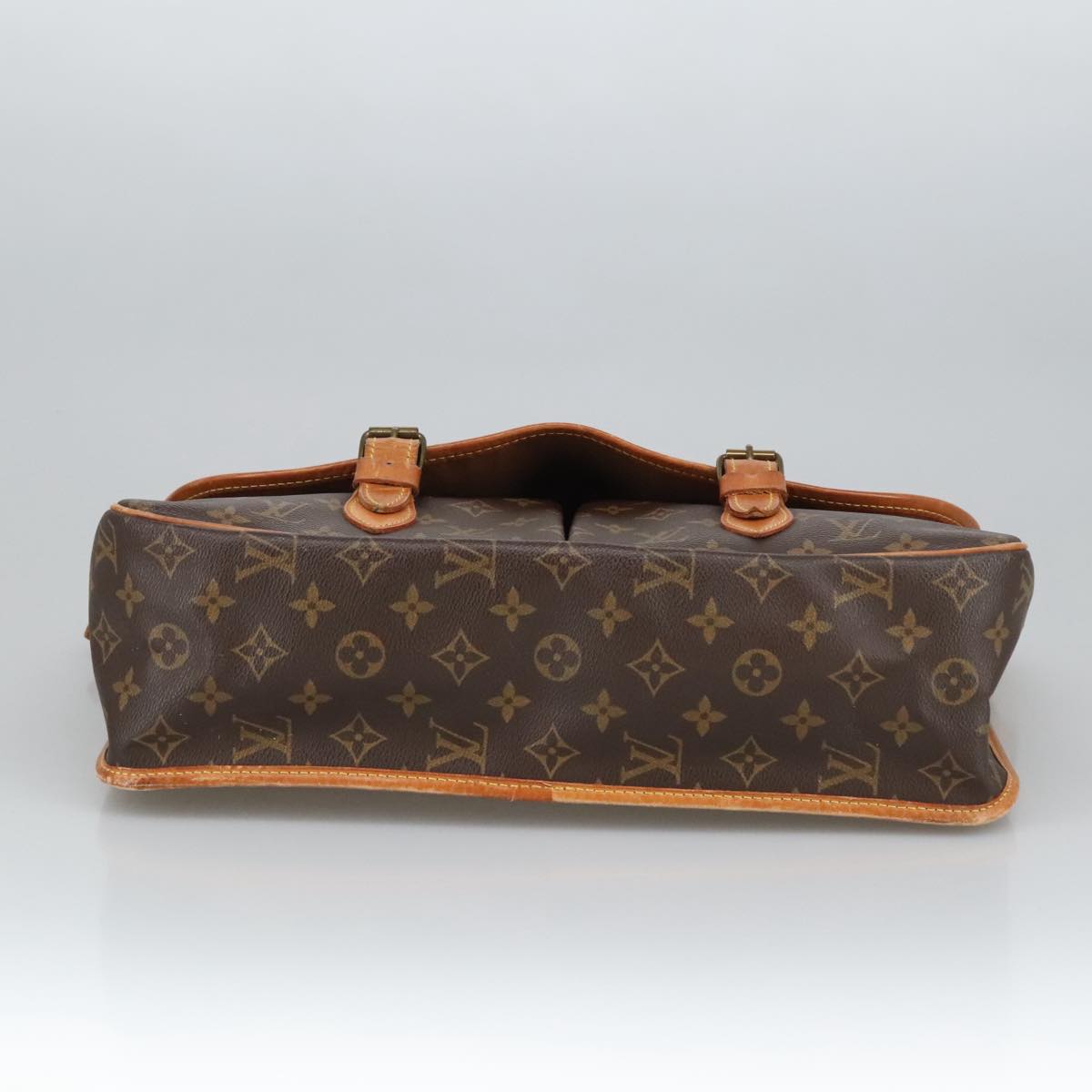 LOUIS VUITTON Monogram Gibeciere GM Shoulder Bag M42246 LV Auth 101251