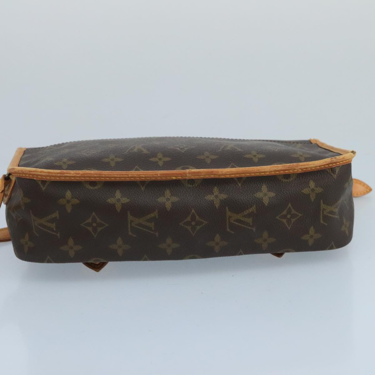 LOUIS VUITTON Monogram Gibeciere MM Shoulder Bag M42247 LV Auth 101252