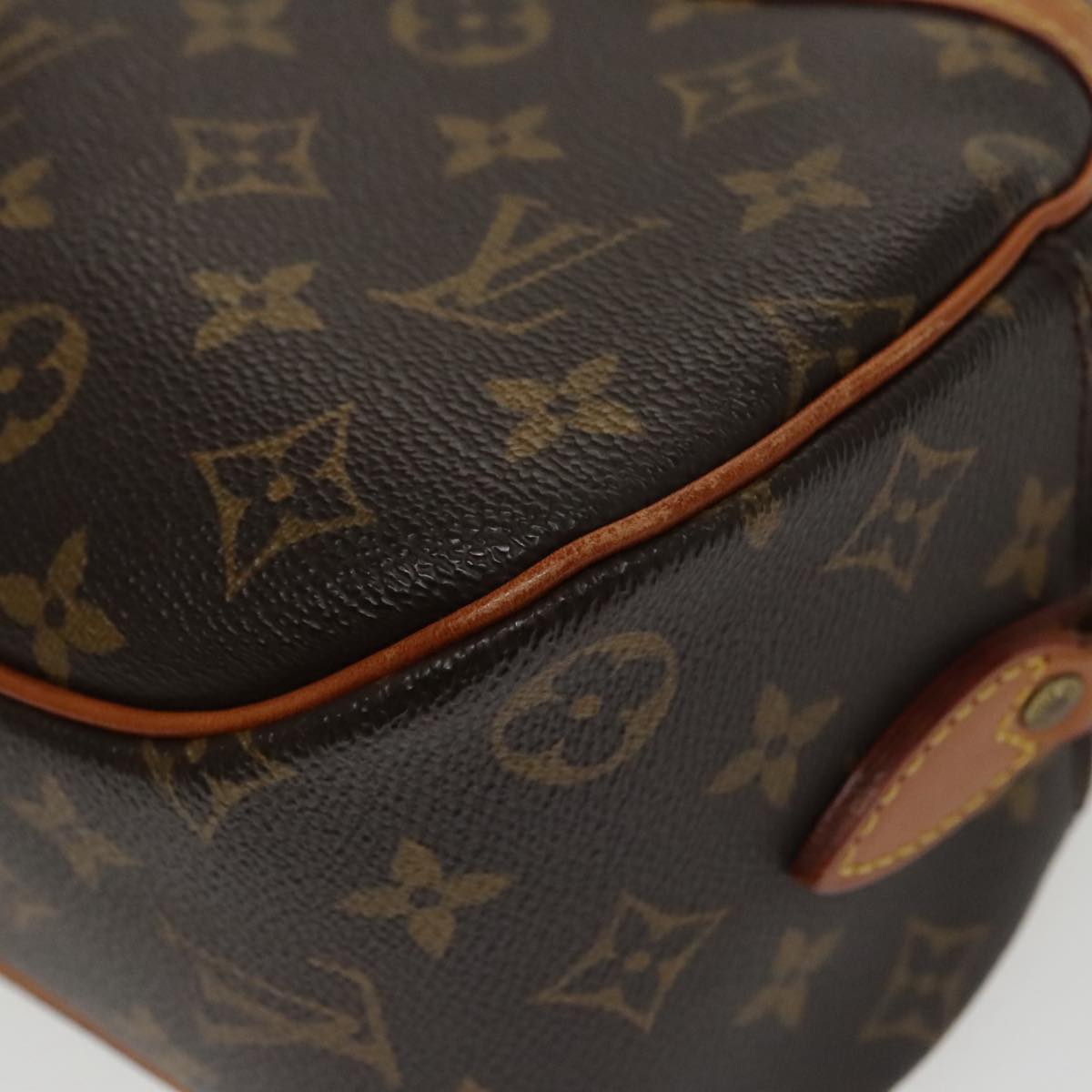 LOUIS VUITTON Monogram Blois Shoulder Bag M51221 LV Auth 101253