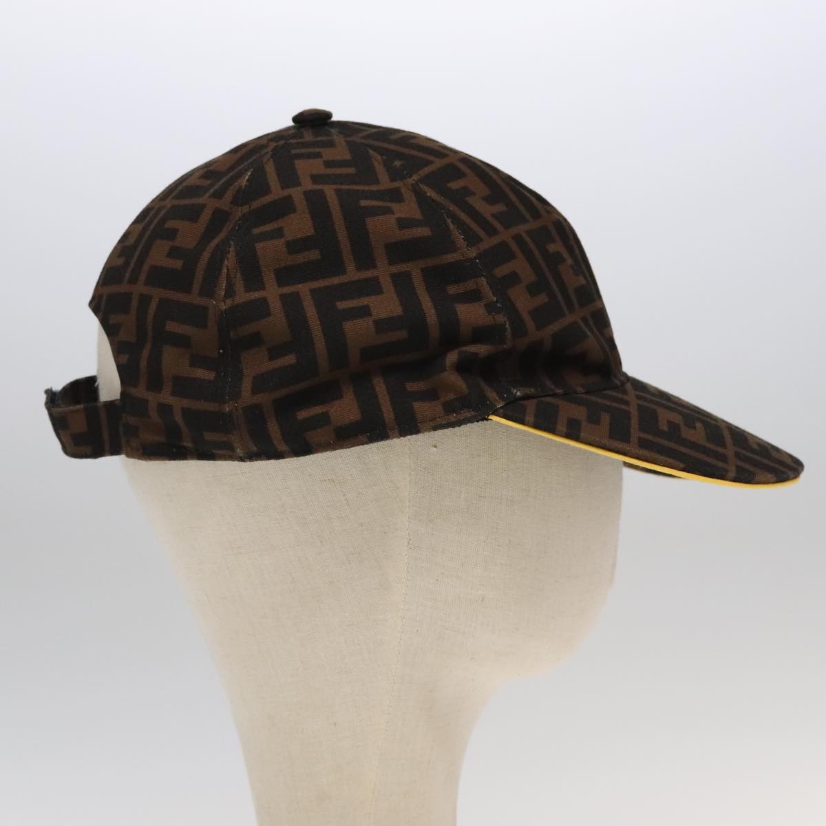 FENDI Zucca Canvas Cap Black Brown Auth 101287