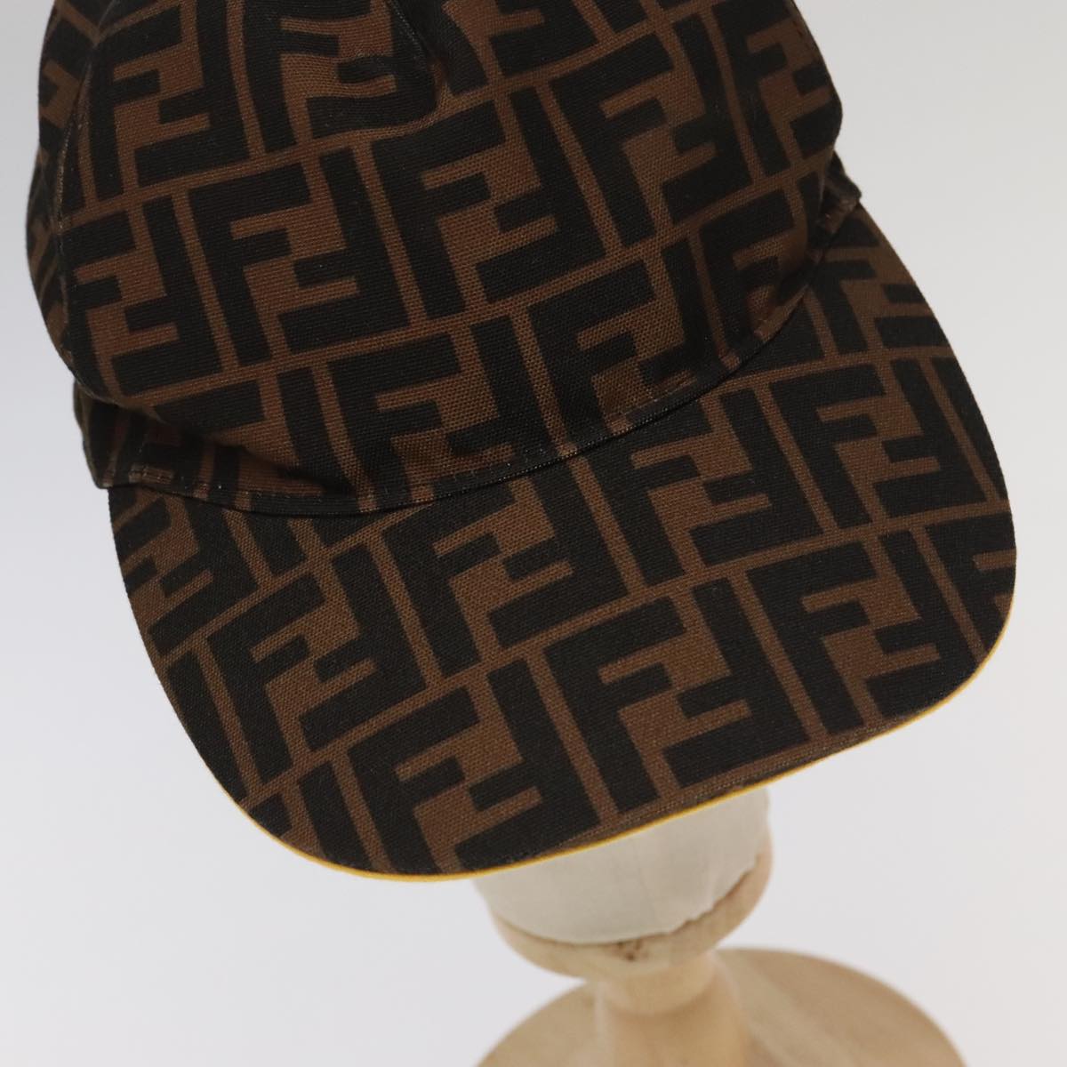 FENDI Zucca Canvas Cap Black Brown Auth 101287