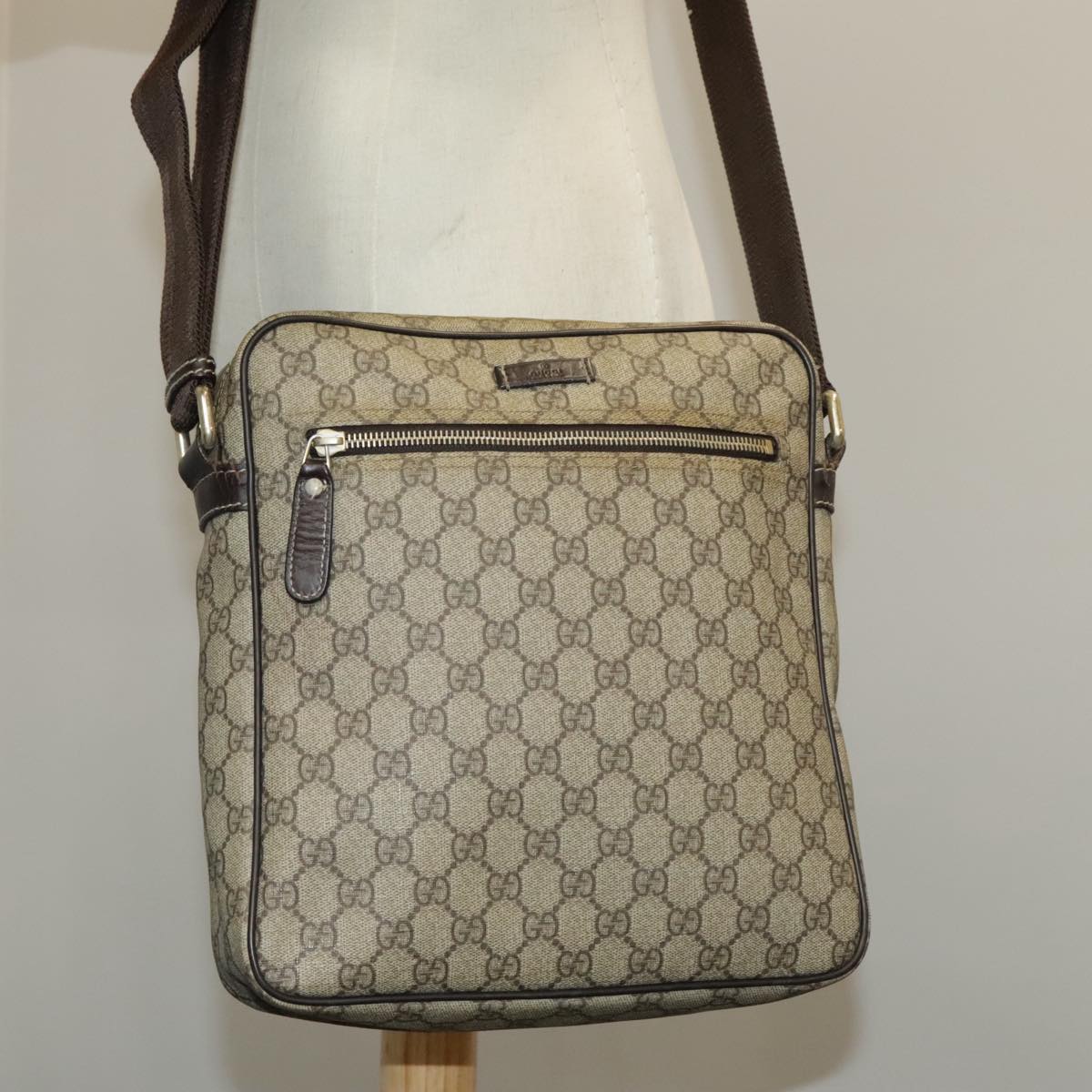 GUCCI GG Supreme Shoulder Bag PVC Beige 201448 Auth 101290