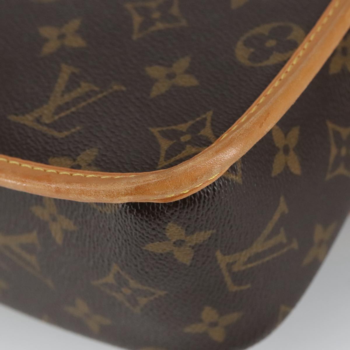 LOUIS VUITTON Monogram Sologne Shoulder Bag M42250 LV Auth 101310A