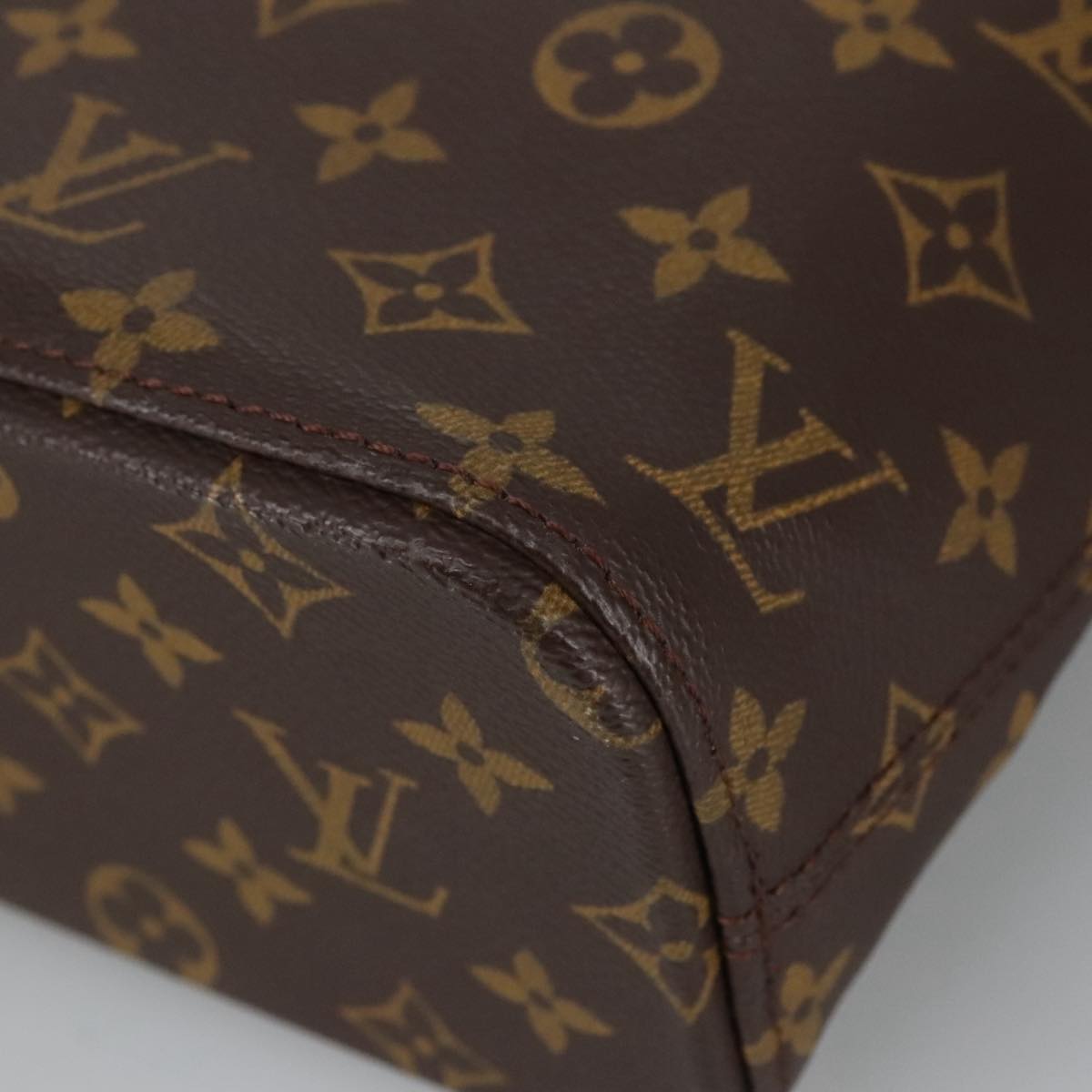 LOUIS VUITTON Monogram Luco Tote Bag M51155 LV Auth 101319SA