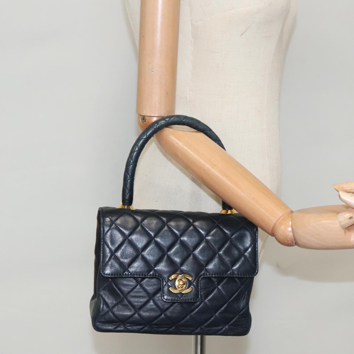 CHANEL Hand Bag Lamb Skin Navy Gold CC Auth 101325A