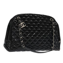 CHANEL Matelasse Chain Shoulder Bag Enamel Black CC Auth 101334AV-1