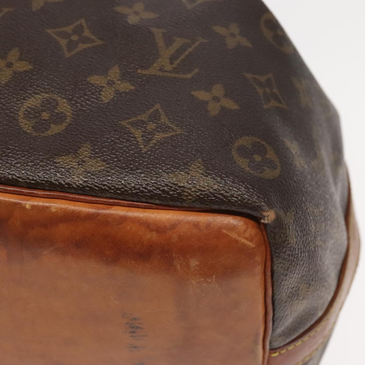 LOUIS VUITTON Monogram Petit Noe Shoulder Bag M42226 LV Auth 101573