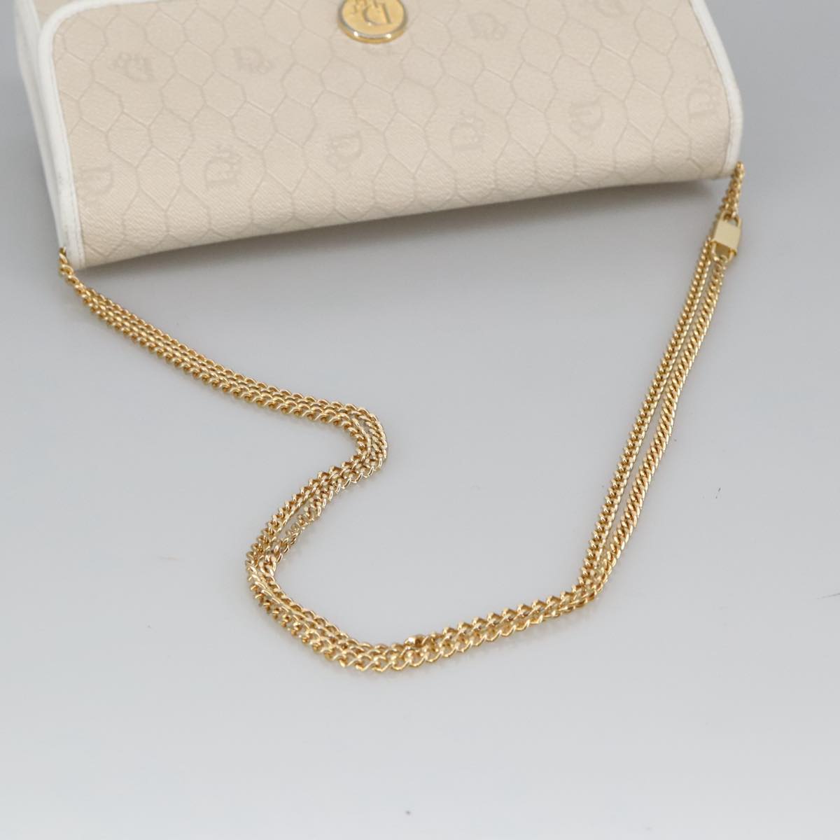 Christian Dior Honeycomb Canvas Chain Shoulder Bag PVC White Gold Auth 102058