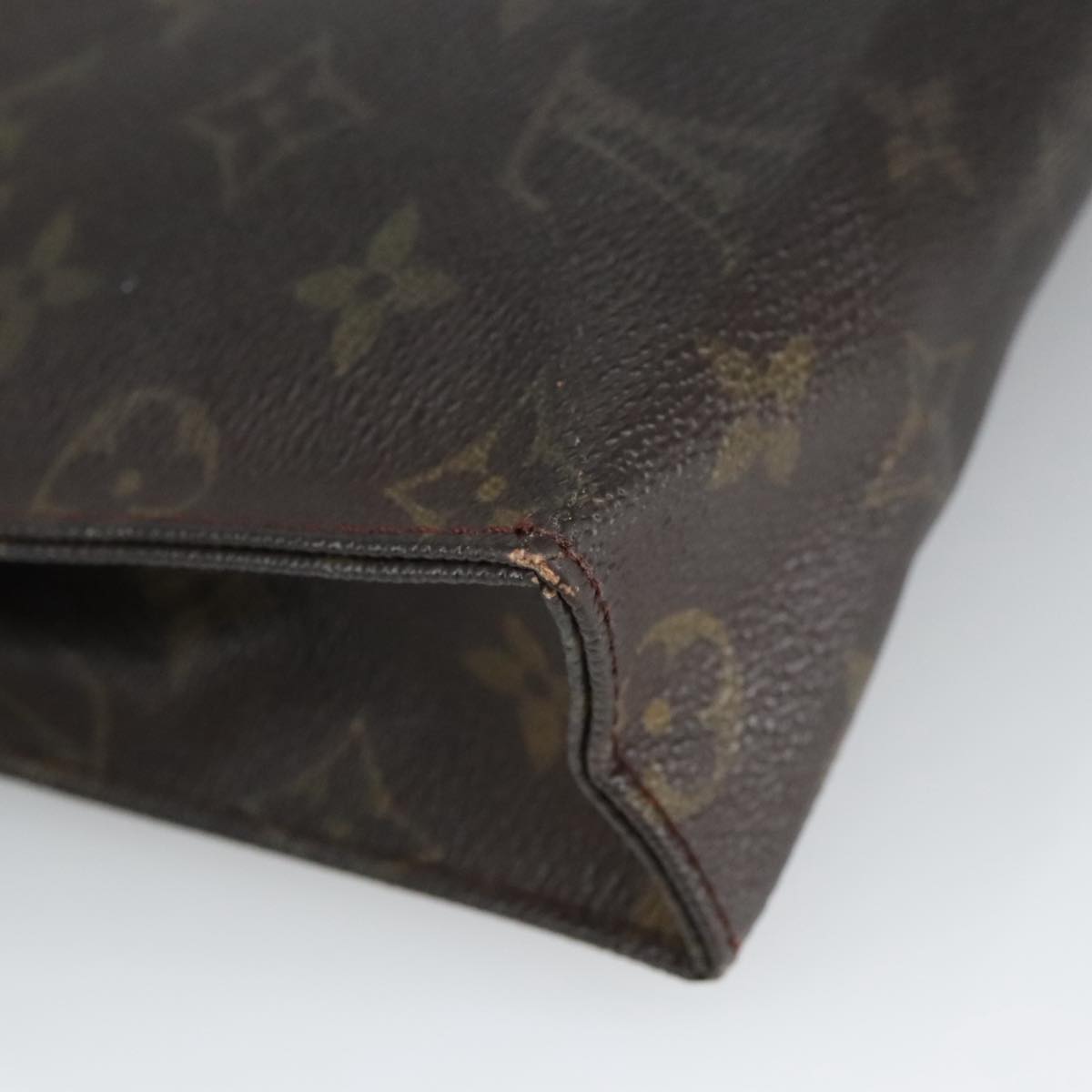 LOUIS VUITTON Monogram Poche Toilette 26 Pouch M47542 LV Auth 102080