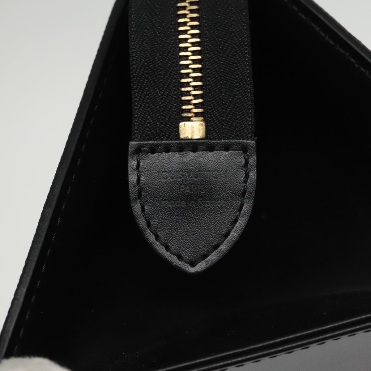 LOUIS VUITTON Epi Sac Triangle Hand Bag Black M52092 LV Auth 102271