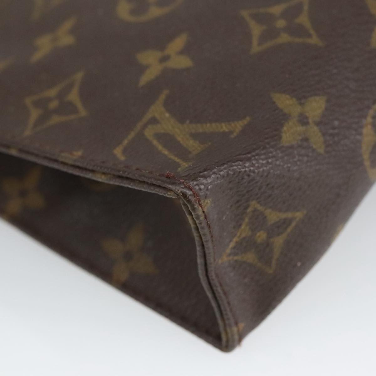 LOUIS VUITTON Monogram Poche Toilette 19 Pouch M47544 LV Auth 102290