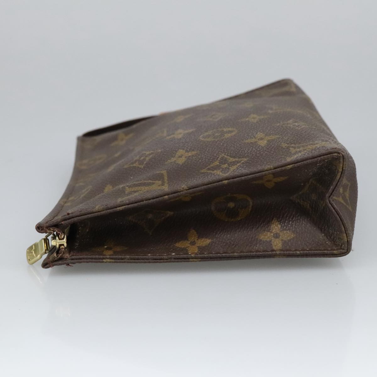 LOUIS VUITTON Monogram Poche Toilette 19 Pouch M47544 LV Auth 102290