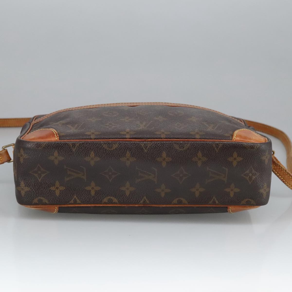 LOUIS VUITTON Monogram Trocadero 30 Shoulder Bag M51272 LV Auth 102300