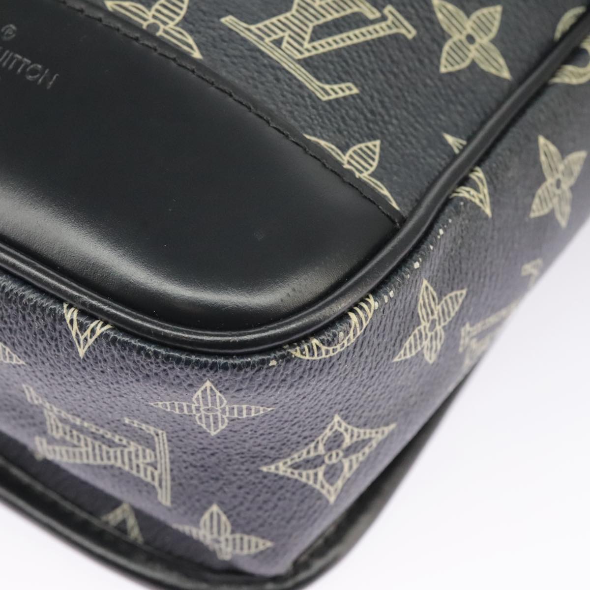 LOUIS VUITTON Monogram Savanna Messenger BB Bag Navy M54246 LV Auth 102319A