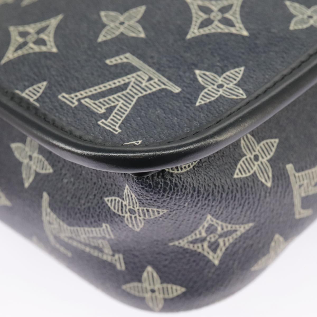 LOUIS VUITTON Monogram Savanna Messenger BB Bag Navy M54246 LV Auth 102319A