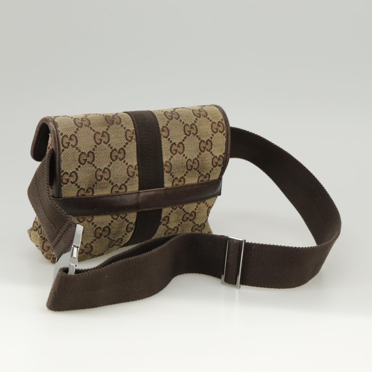 GUCCI GG Canvas Waist bag Beige Auth 102344