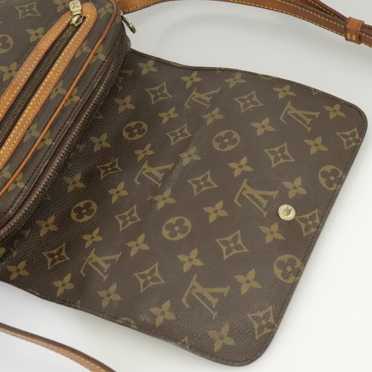 LOUIS VUITTON Monogram Saint Germain Shoulder Bag M51210 LV Auth 102552