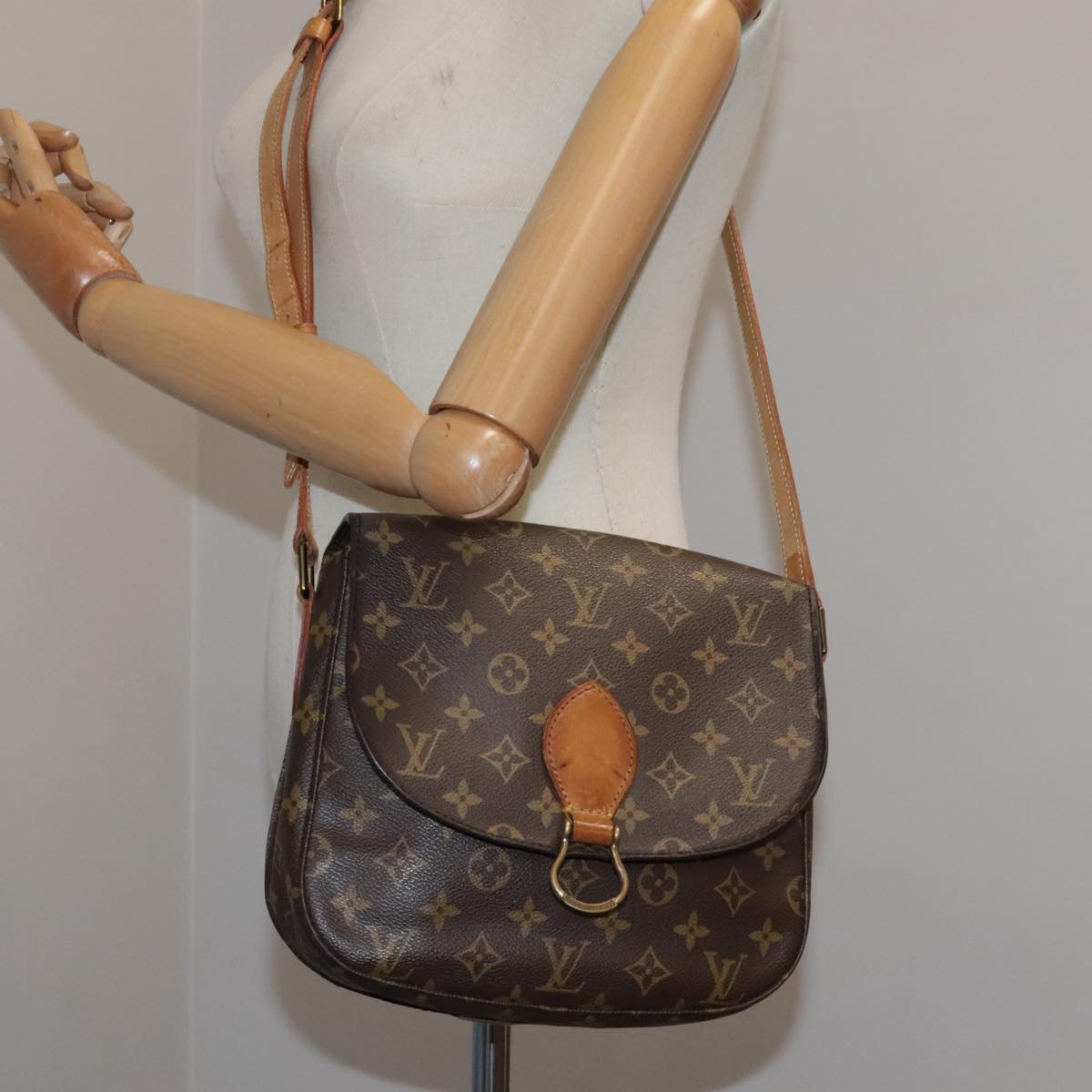 LOUIS VUITTON Monogram Saint Cloud GM Shoulder Bag M51242 LV Auth 102631