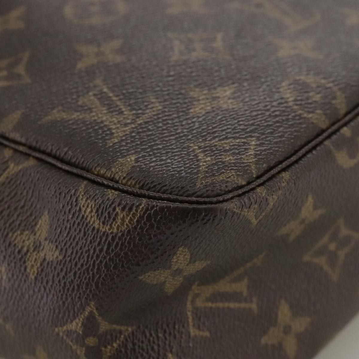 LOUIS VUITTON Monogram Trousse Toilette 28 Clutch Bag M47522 LV Auth 102644