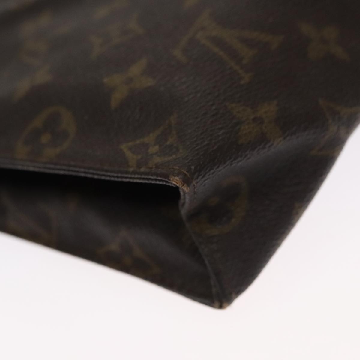 LOUIS VUITTON Monogram Poche Toilette 26 Pouch M47542 LV Auth 102666