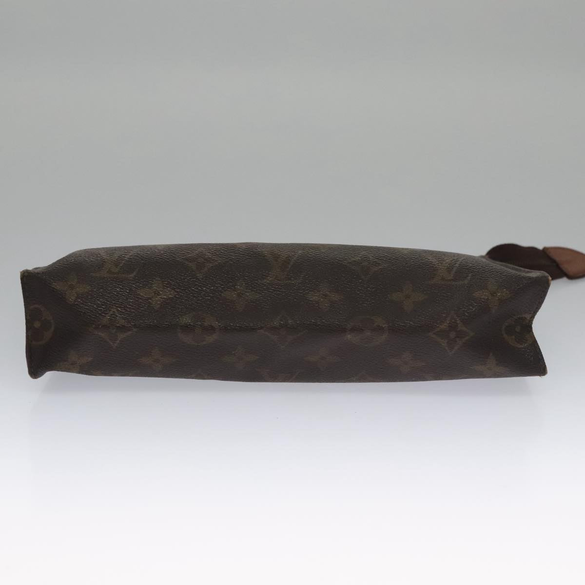 LOUIS VUITTON Monogram Poche Toilette 26 Pouch M47542 LV Auth 102666