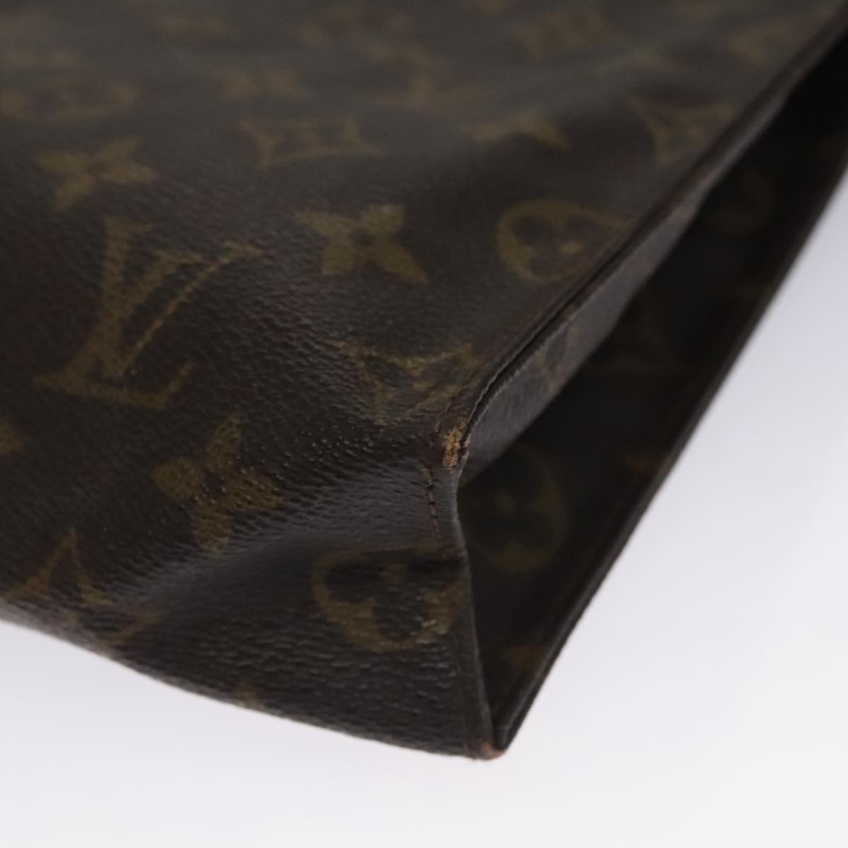 LOUIS VUITTON Monogram Poche Toilette 26 Pouch M47542 LV Auth 102666