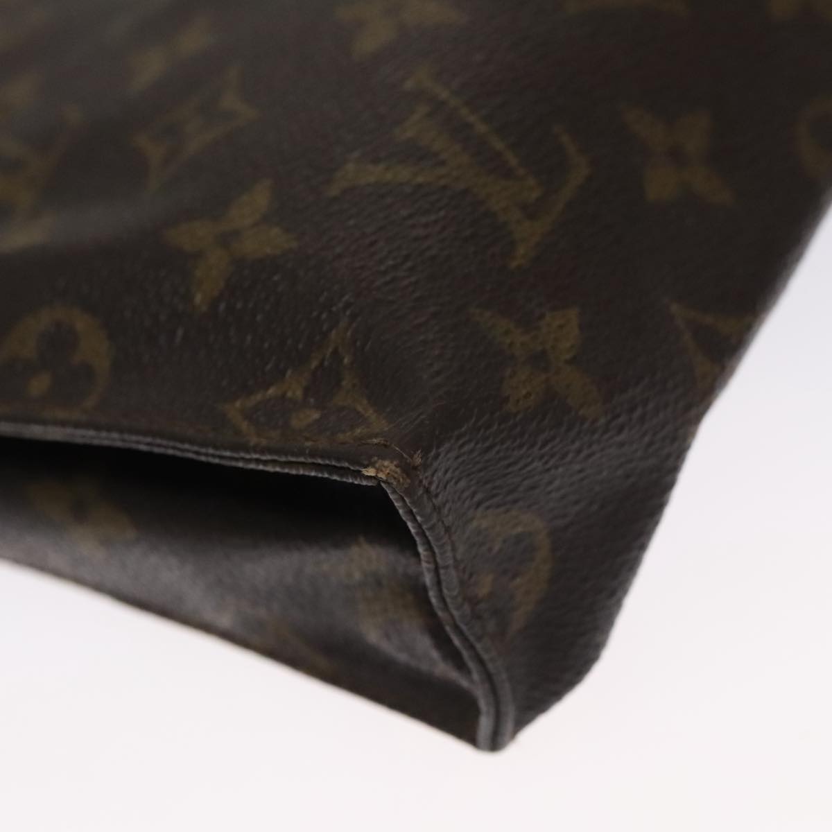 LOUIS VUITTON Monogram Poche Toilette 26 Pouch M47542 LV Auth 102666