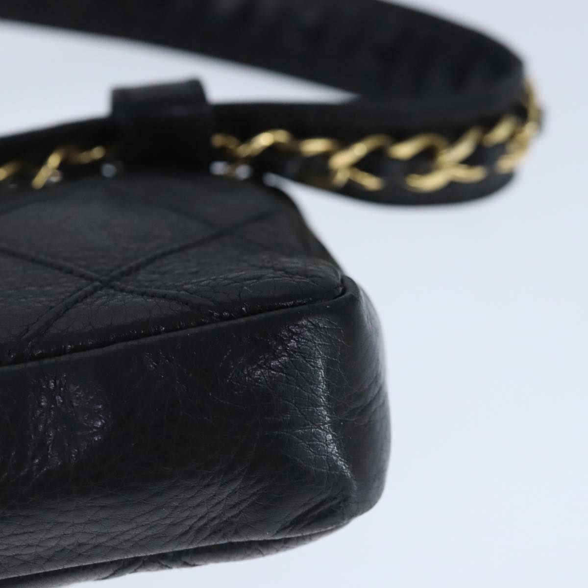 CHANEL Bicolore Chain Waist bag Leather Black Gold CC Auth 102826