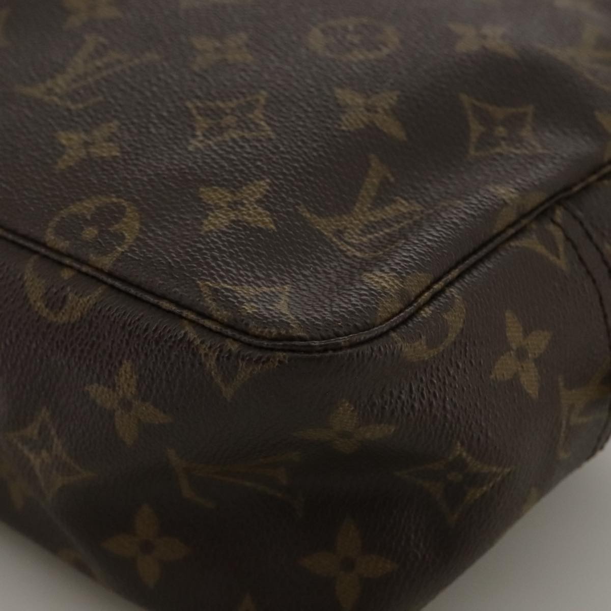 LOUIS VUITTON Monogram Trousse Toilette 28 Clutch Bag M47522 LV Auth 102937