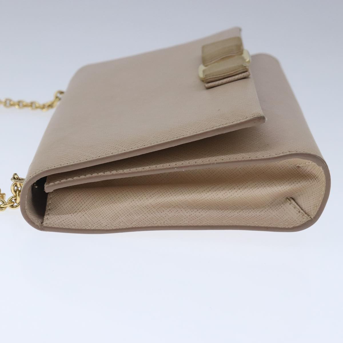 Salvatore Ferragamo Vala Chain Shoulder Bag Leather Beige Gold Auth 102951