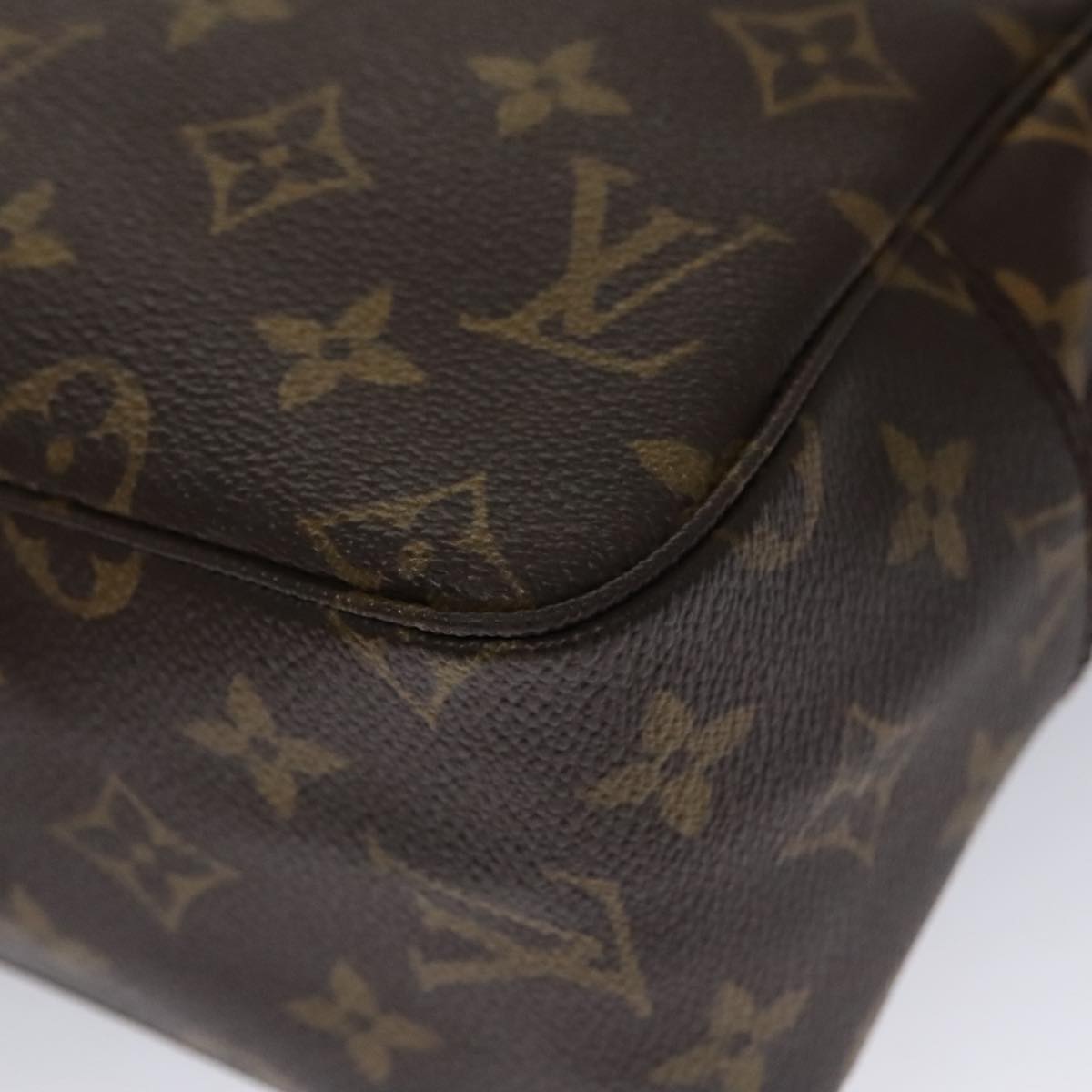 LOUIS VUITTON Monogram Trousse Toilette 28 Clutch Bag M47522 LV Auth 103012