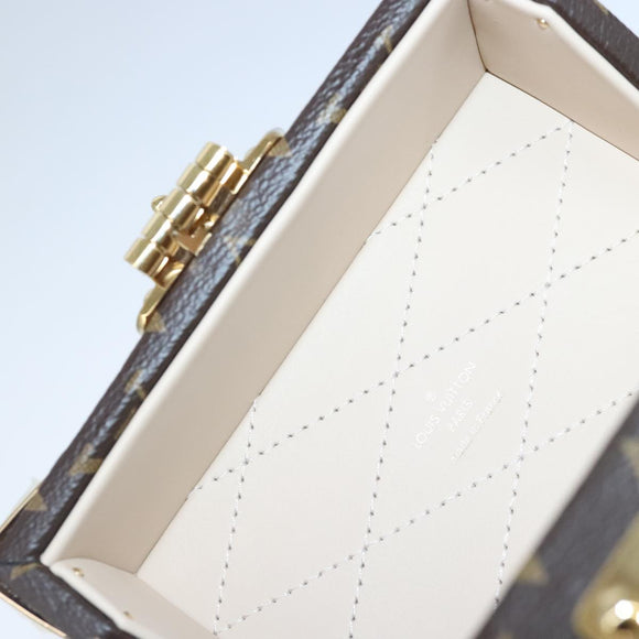 LOUIS VUITTON Monogram Camera box Shoulder Bag M10079 LV Auth 103096SM