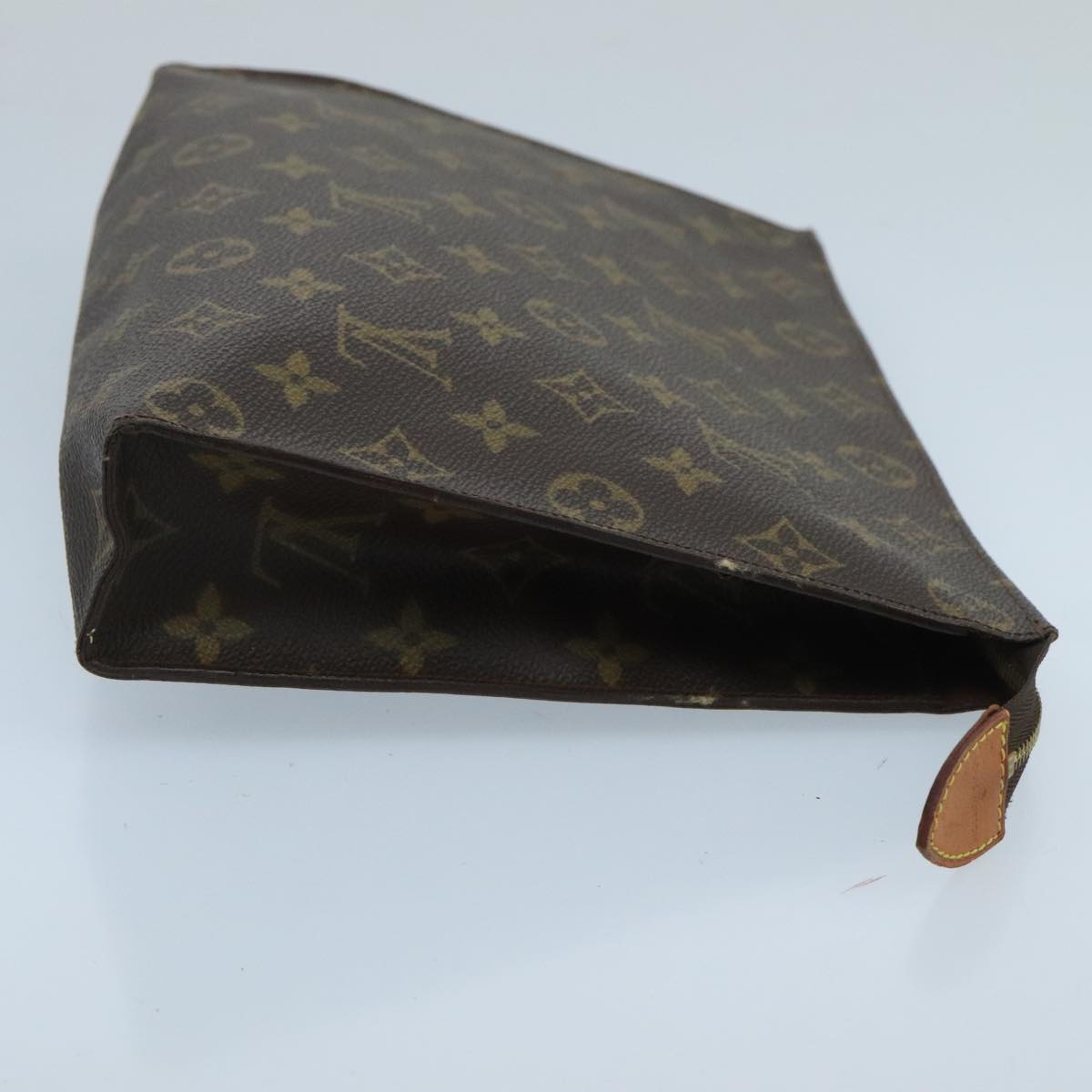 LOUIS VUITTON Monogram Poche Toilette 26 Pouch M47542 LV Auth 103143