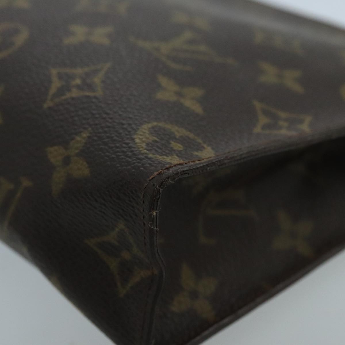 LOUIS VUITTON Monogram Poche Toilette 26 Pouch M47542 LV Auth 103143