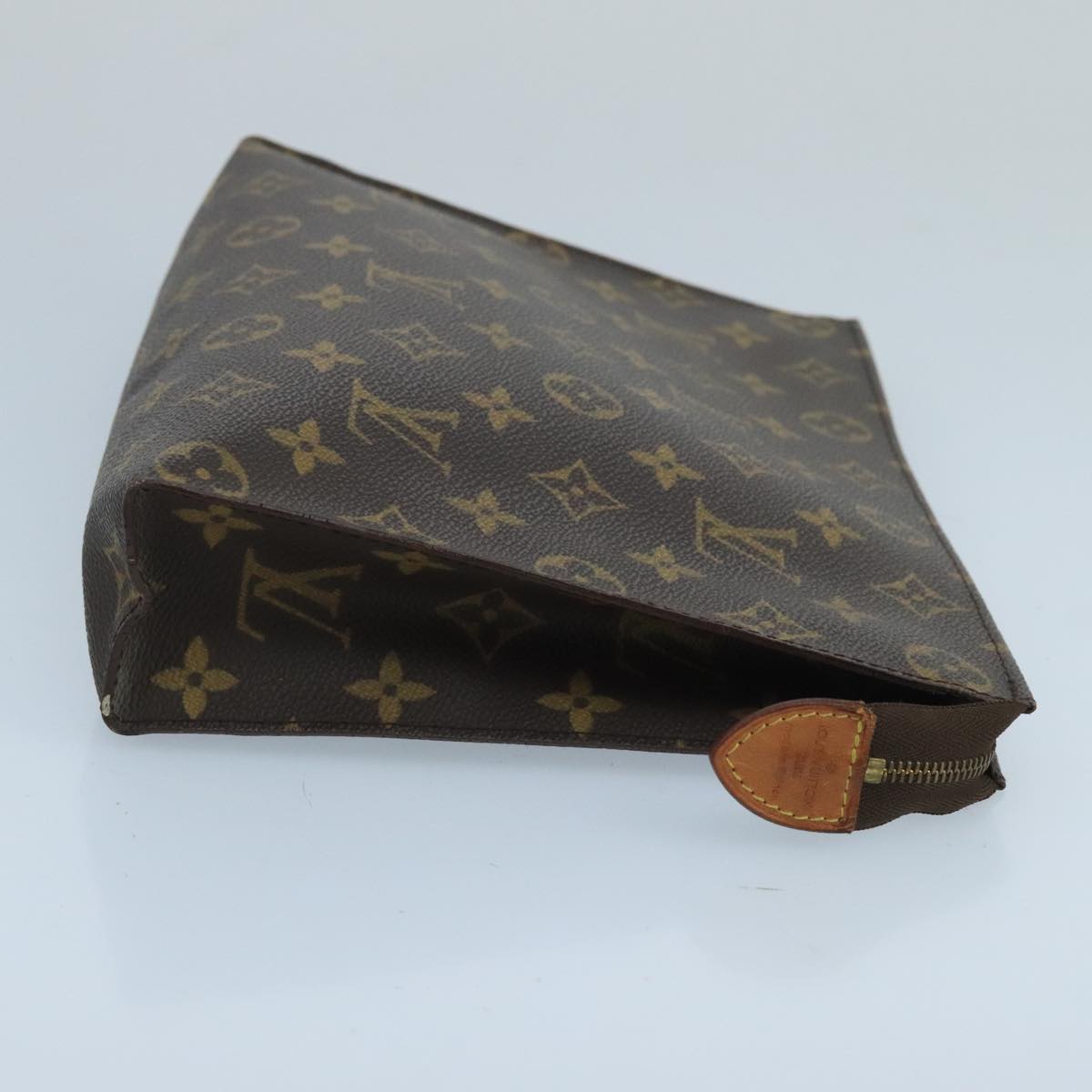 LOUIS VUITTON Monogram Poche Toilette 26 Pouch M47542 LV Auth 103144