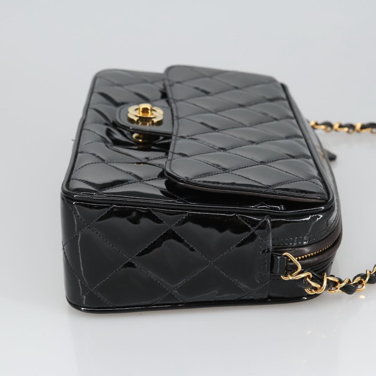 CHANEL Matelasse Chain Shoulder Bag Patent leather Black Gold CC Auth 103451A