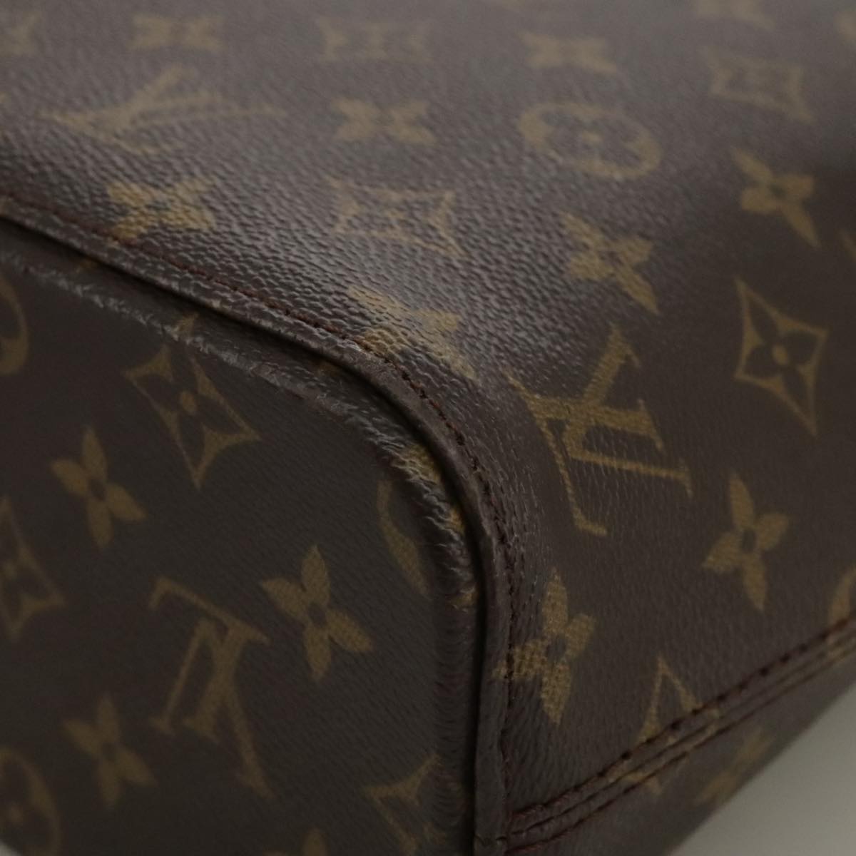 LOUIS VUITTON Monogram Luco Tote Bag M51155 LV Auth 103509