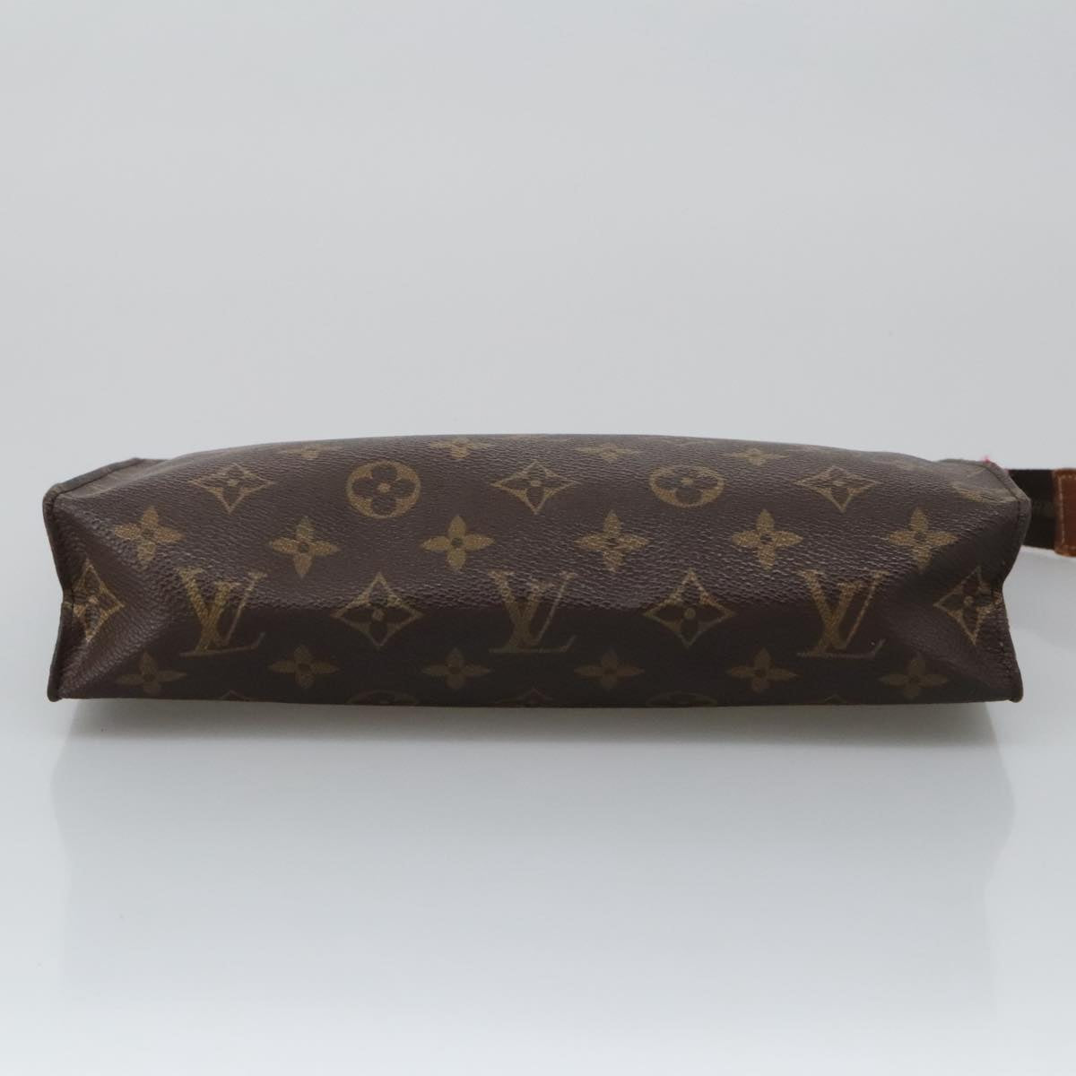 LOUIS VUITTON Monogram Poche Toilette 26 Pouch M47542 LV Auth 103526