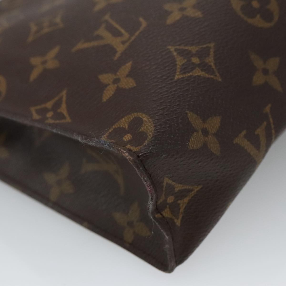 LOUIS VUITTON Monogram Poche Toilette 26 Pouch M47542 LV Auth 103526