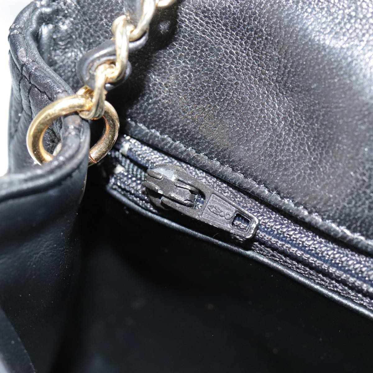 BALLY Chain Shoulder Bag Leather Black Gold Auth 103535