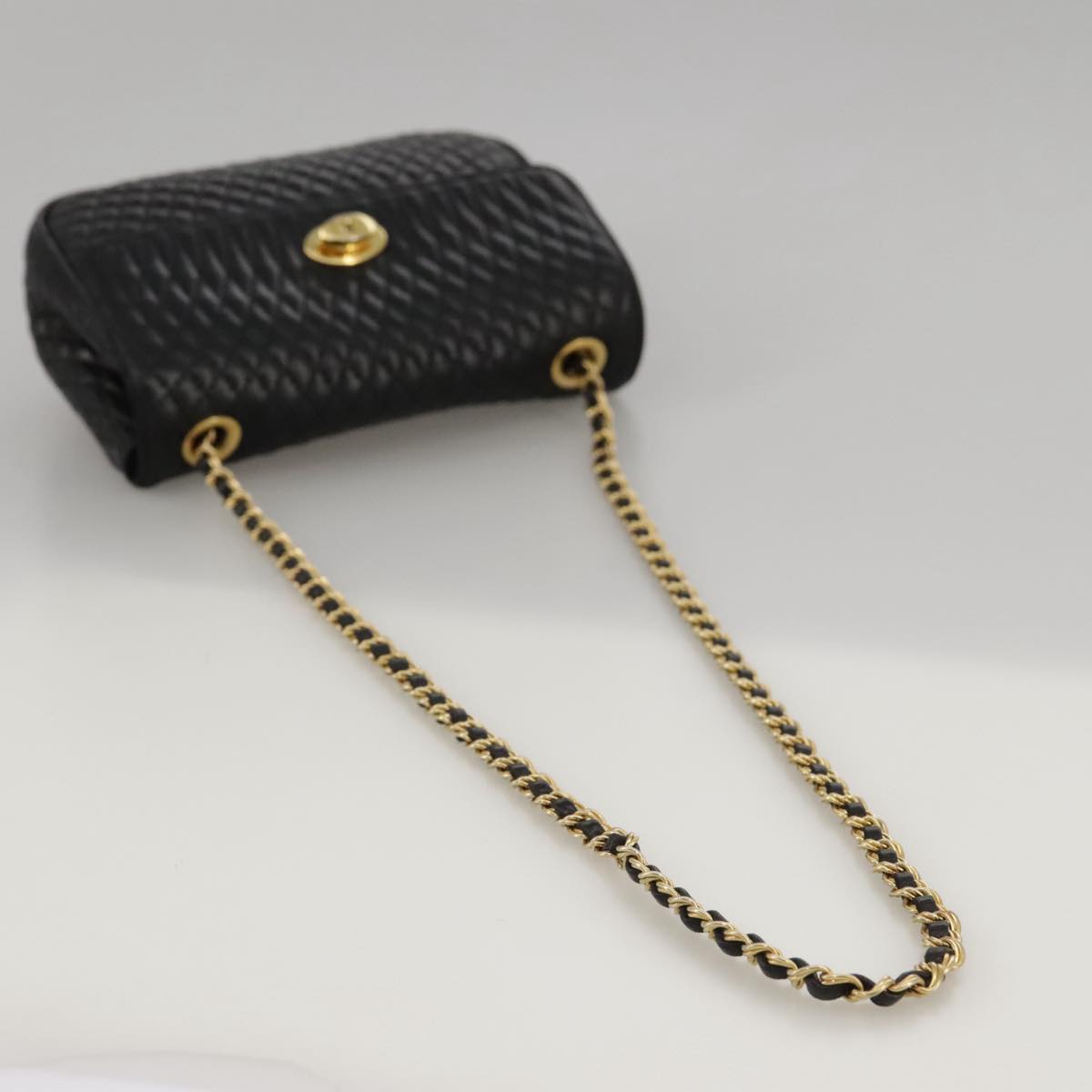 BALLY Chain Shoulder Bag Leather Black Gold Auth 103535